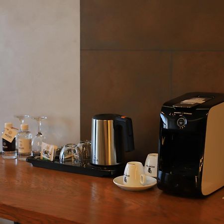 Mojo Hall Hotel ลุตสกาย ภายนอก รูปภาพ
