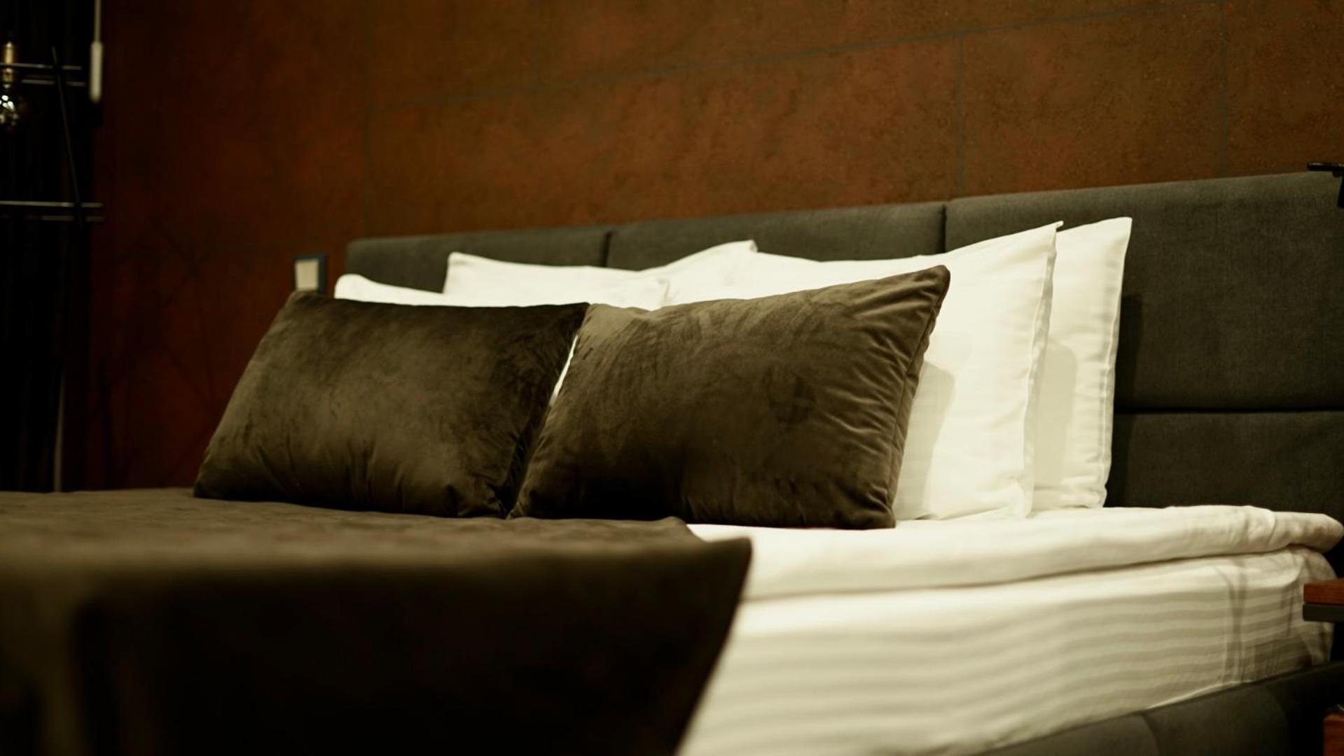 Mojo Hall Hotel ลุตสกาย ภายนอก รูปภาพ